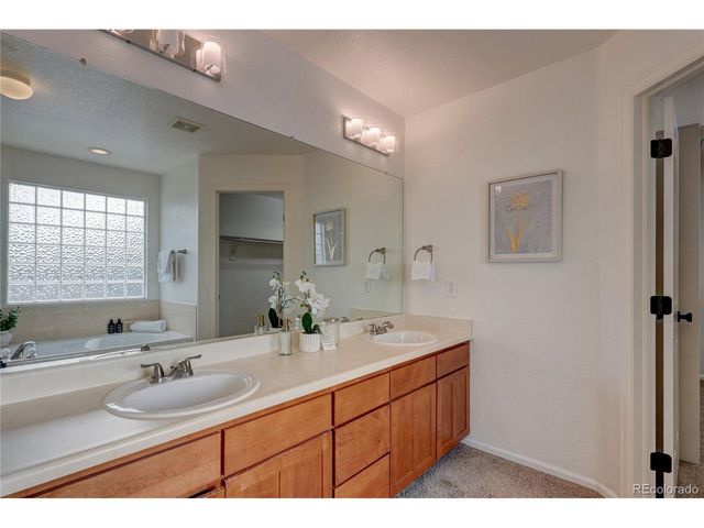 6141 S Richfield Ct, Aurora, CO 80016