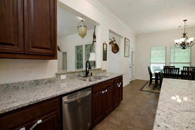 1218 Empire Builder, Thibodaux, LA 70301