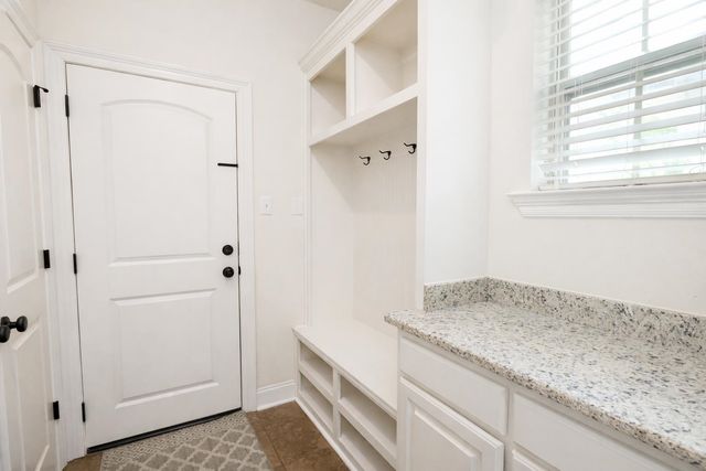 1218 Empire Builder, Thibodaux, LA 70301
