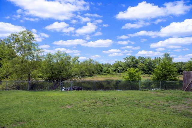1218 Empire Builder, Thibodaux, LA 70301