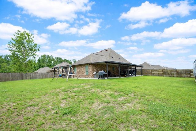 1218 Empire Builder, Thibodaux, LA 70301