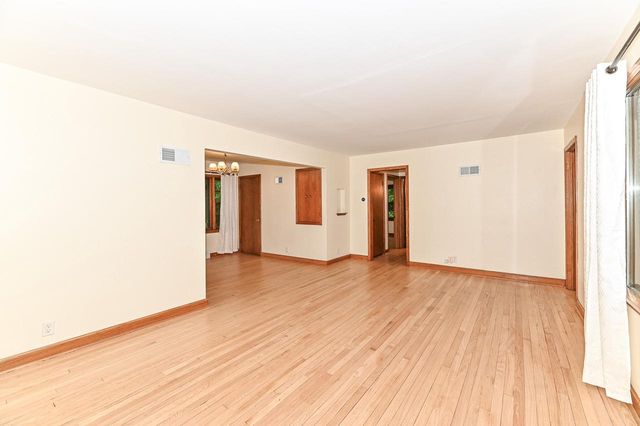 10331 W Greenwood TERRACE, Milwaukee, WI 53224