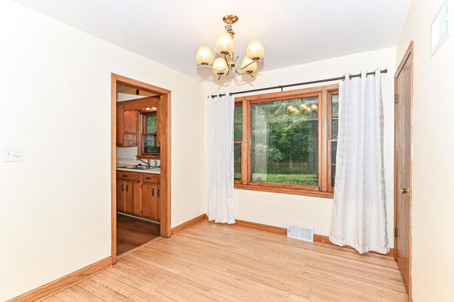 10331 W Greenwood TERRACE, Milwaukee, WI 53224