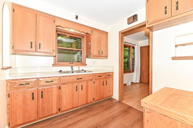 10331 W Greenwood TERRACE, Milwaukee, WI 53224