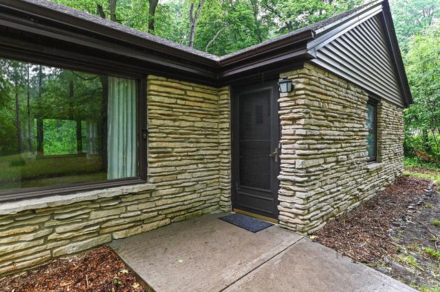10331 W Greenwood TERRACE, Milwaukee, WI 53224