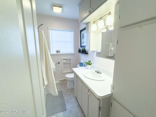 5652 Goodhue Drive, Toledo, OH 43615