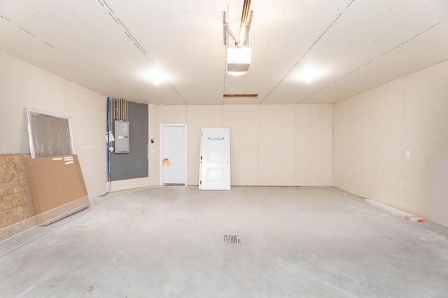 6267 87 Avenue S, Horace, ND 58047