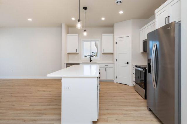 6267 87 Avenue S, Horace, ND 58047