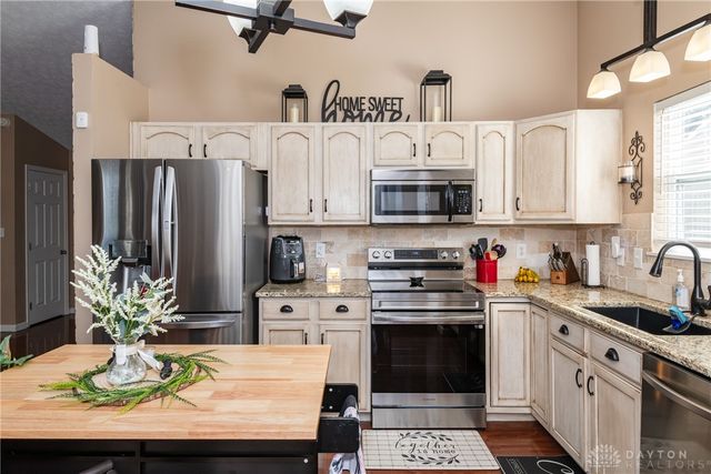 53 Hawkins Court, Germantown, OH 45327