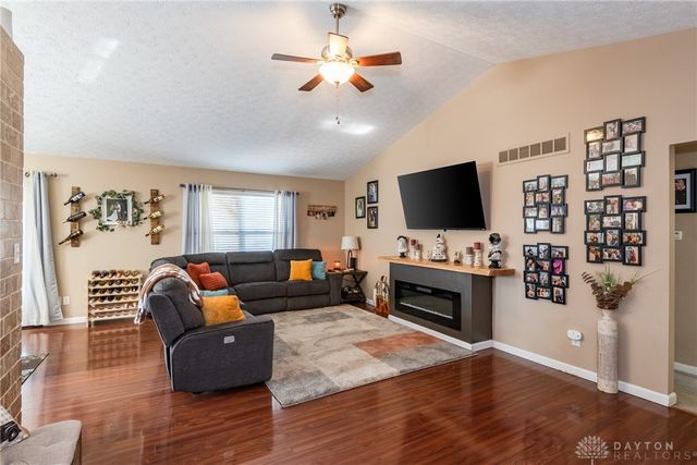 53 Hawkins Court, Germantown, OH 45327