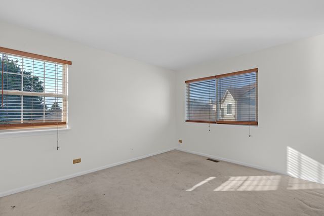 2259 N Orchard Lane, Round Lake Beach, IL 60073