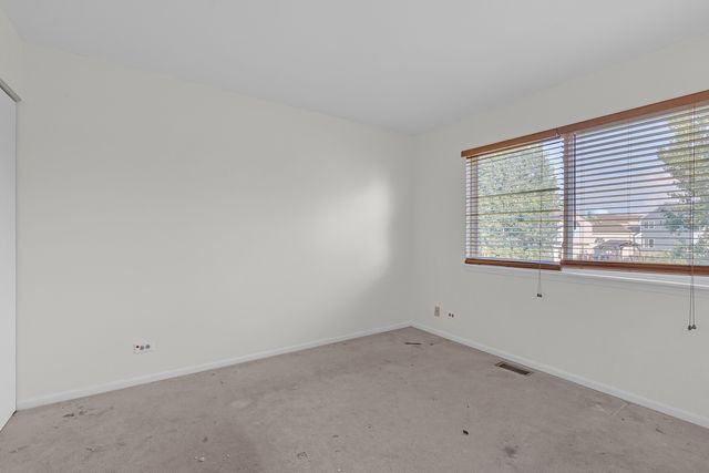2259 N Orchard Lane, Round Lake Beach, IL 60073