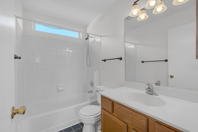 2259 N Orchard Lane, Round Lake Beach, IL 60073