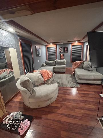 2228 9th Street, Muskegon, MI 49444