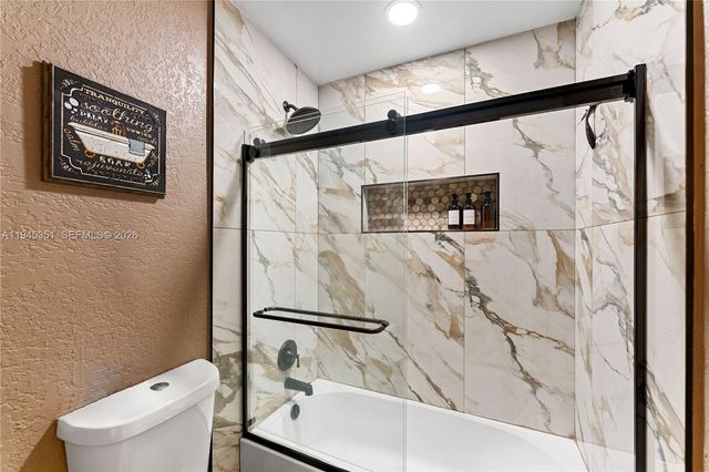 7527 SW 6th Ct, North Lauderdale, FL 33068