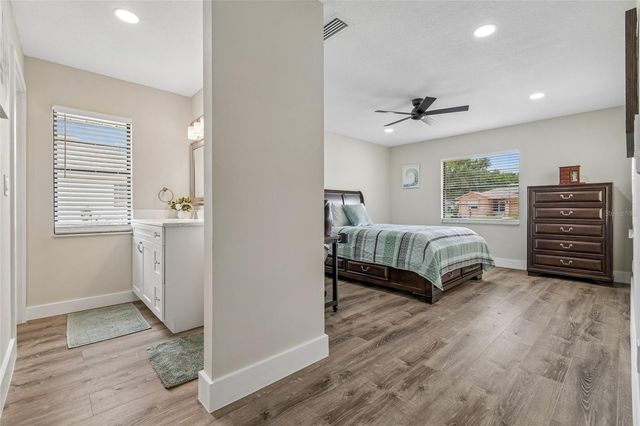 1915 W DEL WEBB BOULEVARD, Sun City Center, FL 33573