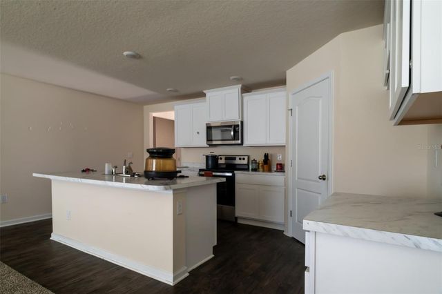 32 ROYAL OAK DRIVE, Palm Coast, FL 32164