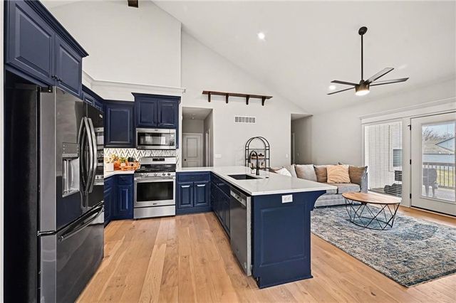 614 Caitlin Court, Excelsior Springs, MO 64024