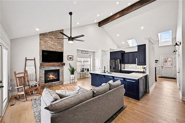 614 Caitlin Court, Excelsior Springs, MO 64024