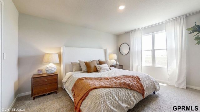 11959 S 114th Avenue, Papillion, NE 68046