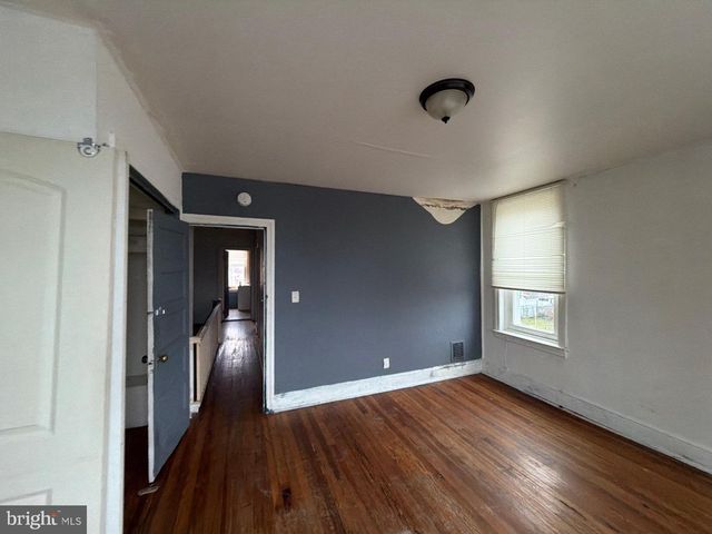 800 W 11TH ST, Chester, PA 19013