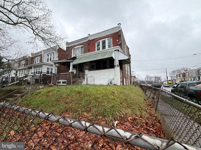 800 W 11TH ST, Chester, PA 19013