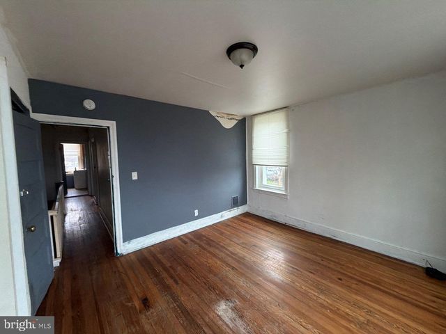 800 W 11TH ST, Chester, PA 19013