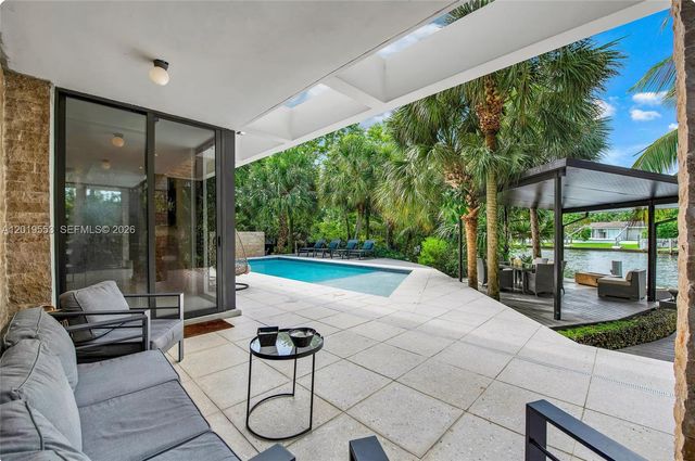 994-990 NE 78th, Miami, FL 33138