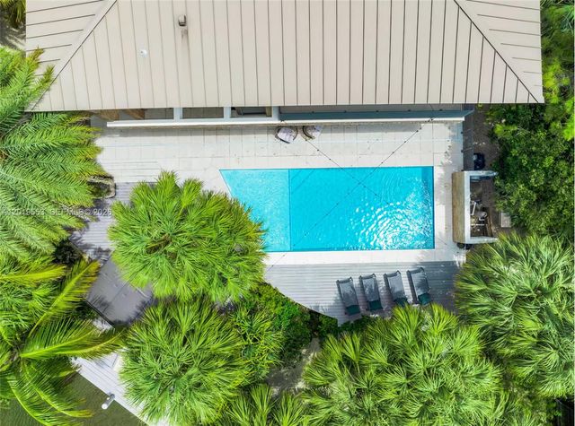 994-990 NE 78th, Miami, FL 33138