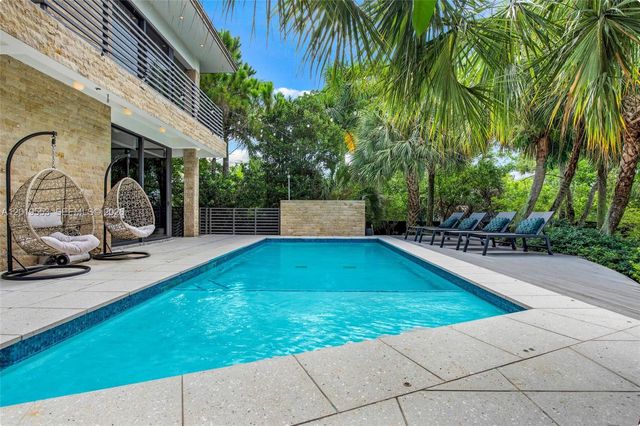 994-990 NE 78th, Miami, FL 33138
