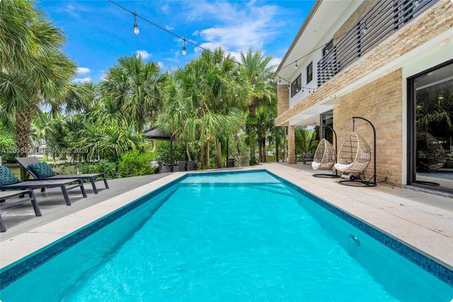 994-990 NE 78th, Miami, FL 33138