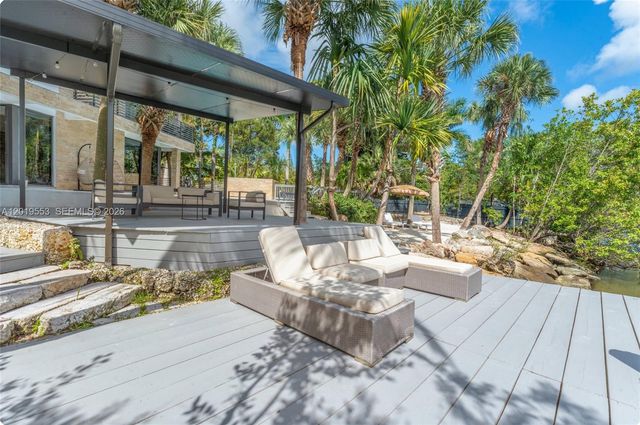 994-990 NE 78th, Miami, FL 33138