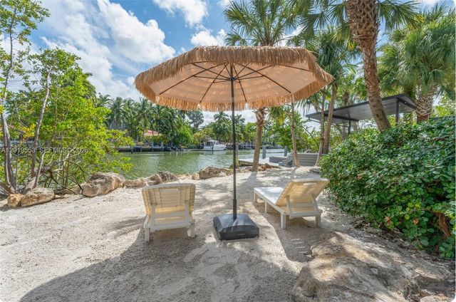 994-990 NE 78th, Miami, FL 33138