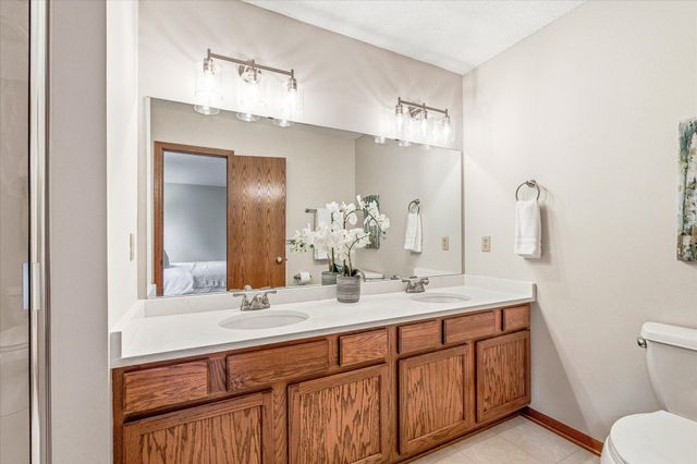 2204 White Pine Road, Hudson, WI 54016