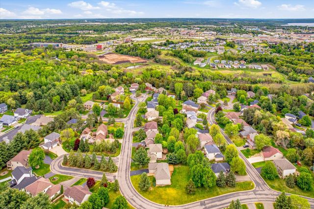 2204 White Pine Road, Hudson, WI 54016