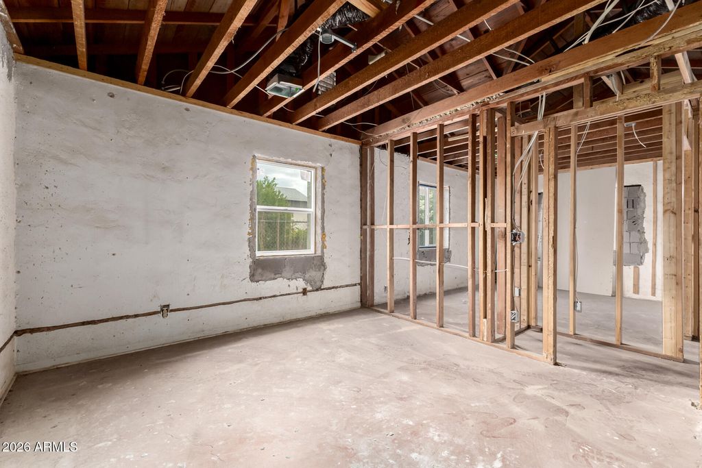 Image 13 of property listing at 1423 E CORONADO Road, Phoenix, AZ 85006