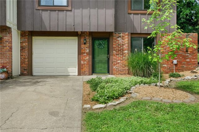6337 W 50th Street, Mission, KS 66202