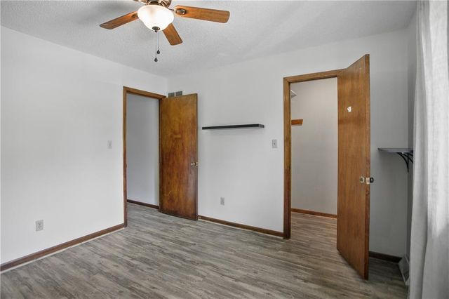 6337 W 50th Street, Mission, KS 66202