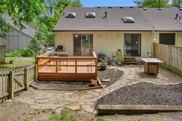 6337 W 50th Street, Mission, KS 66202