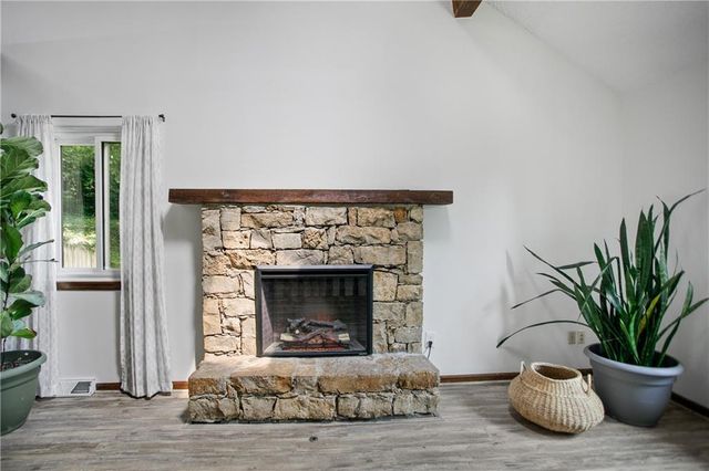 6337 W 50th Street, Mission, KS 66202