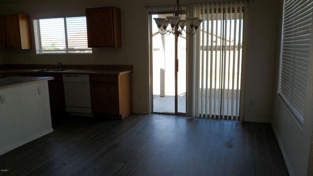 910 E BETH Drive, Phoenix, AZ 85042