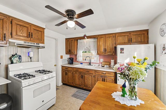 3701 Fellows Street, South Bend, IN 46614