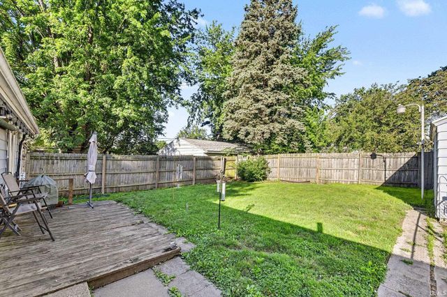 3701 Fellows Street, South Bend, IN 46614