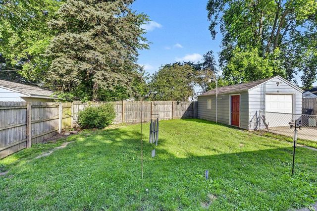 3701 Fellows Street, South Bend, IN 46614