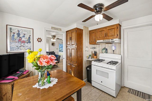3701 Fellows Street, South Bend, IN 46614