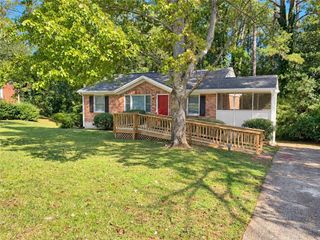 1438 Midlawn Drive, Decatur, GA 30032