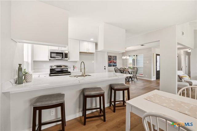 7522 Wishing Oaks Street, San Antonio, TX 78233