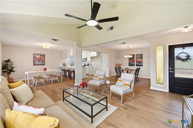 7522 Wishing Oaks Street, San Antonio, TX 78233