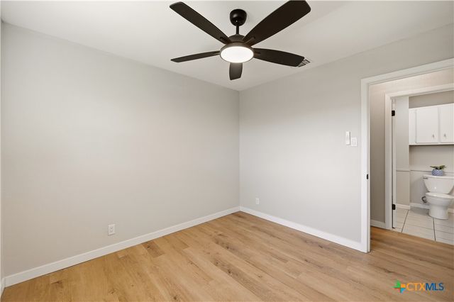 7522 Wishing Oaks Street, San Antonio, TX 78233