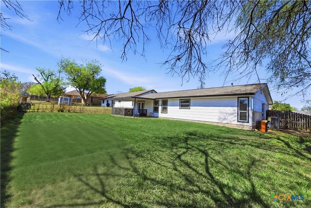 7522 Wishing Oaks Street, San Antonio, TX 78233